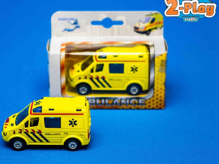 Diecast Pull Back Ambulance 8 cm