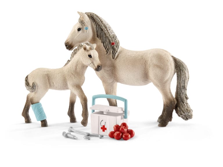 Schleich Horse Club Hannah Rescue Set met Merrie/Veulen/Accessoires